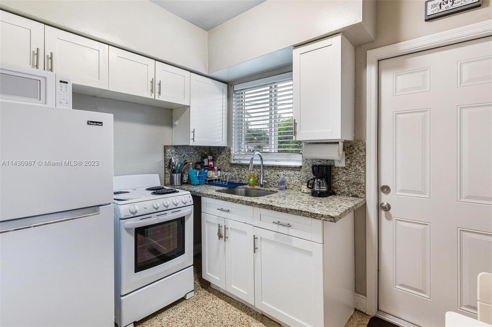2525 NW 33rd St