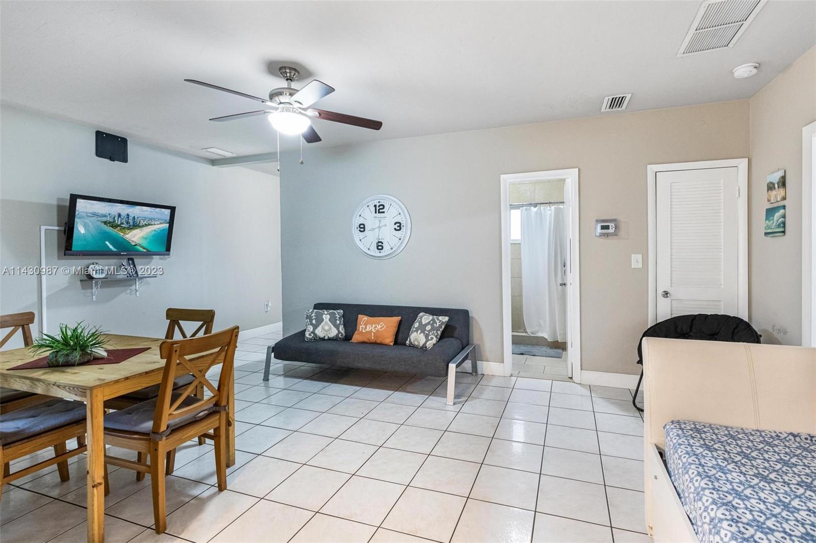2525 NW 33rd St