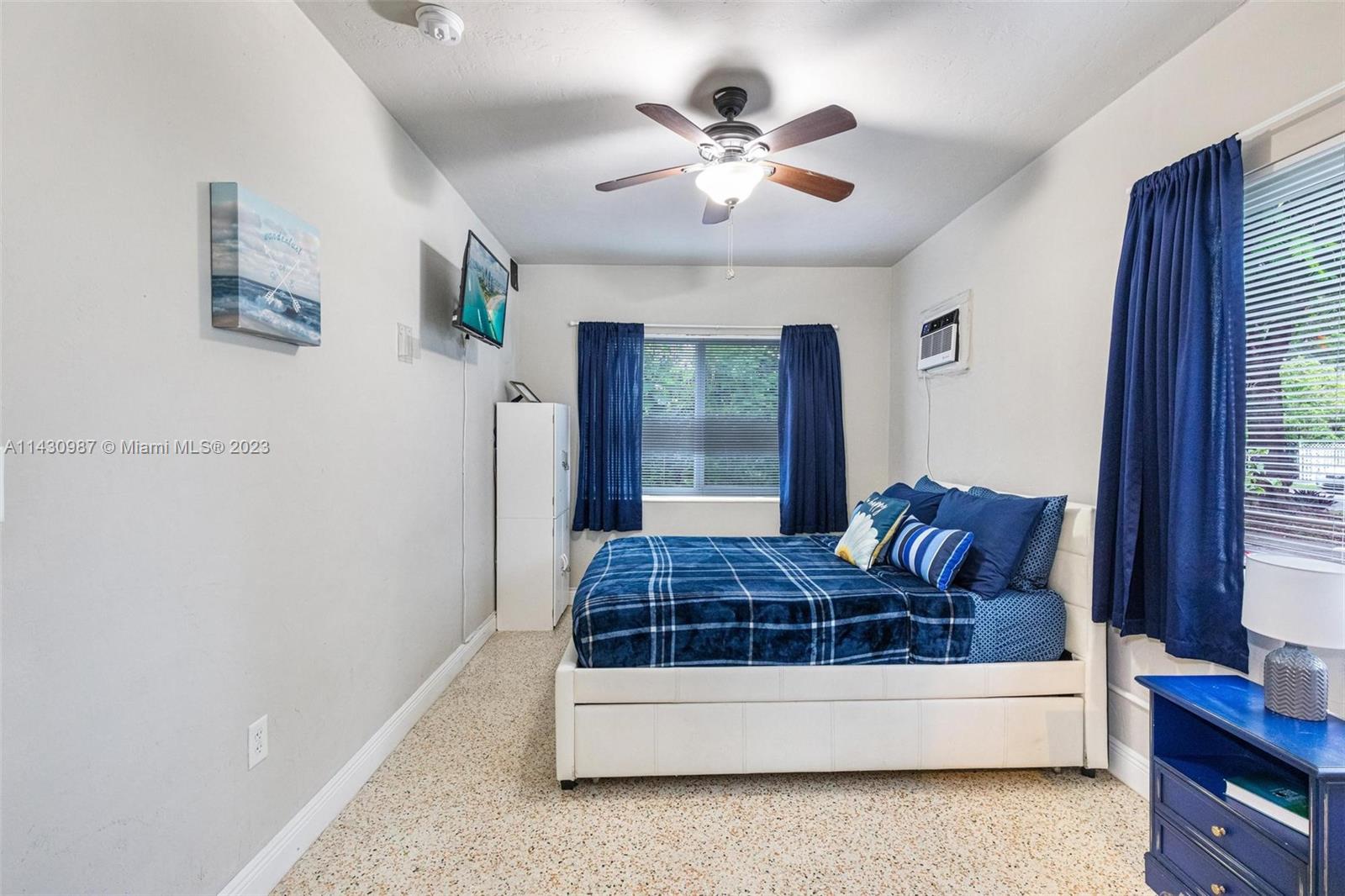 2525 NW 33rd St