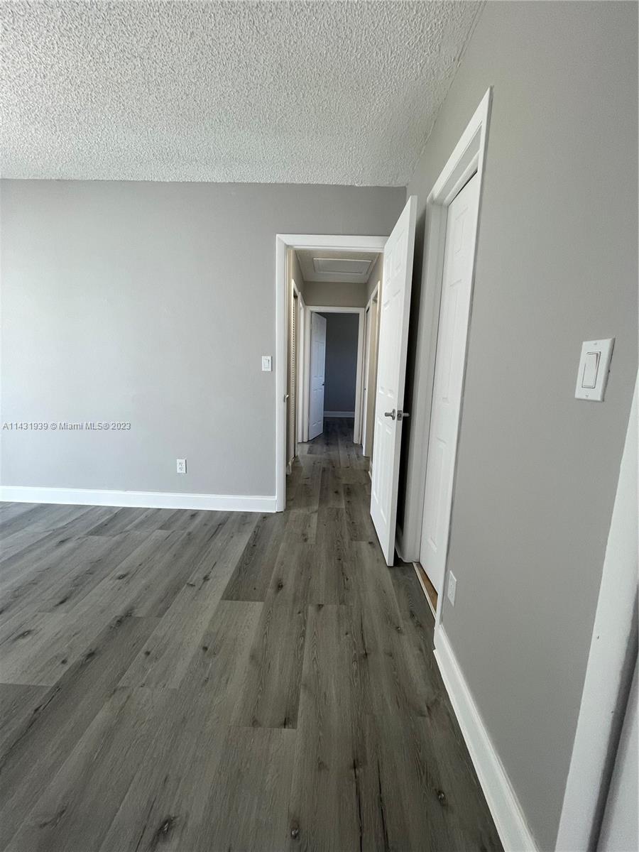 3860 SW 107th Ave # 11 Unit: 1-11