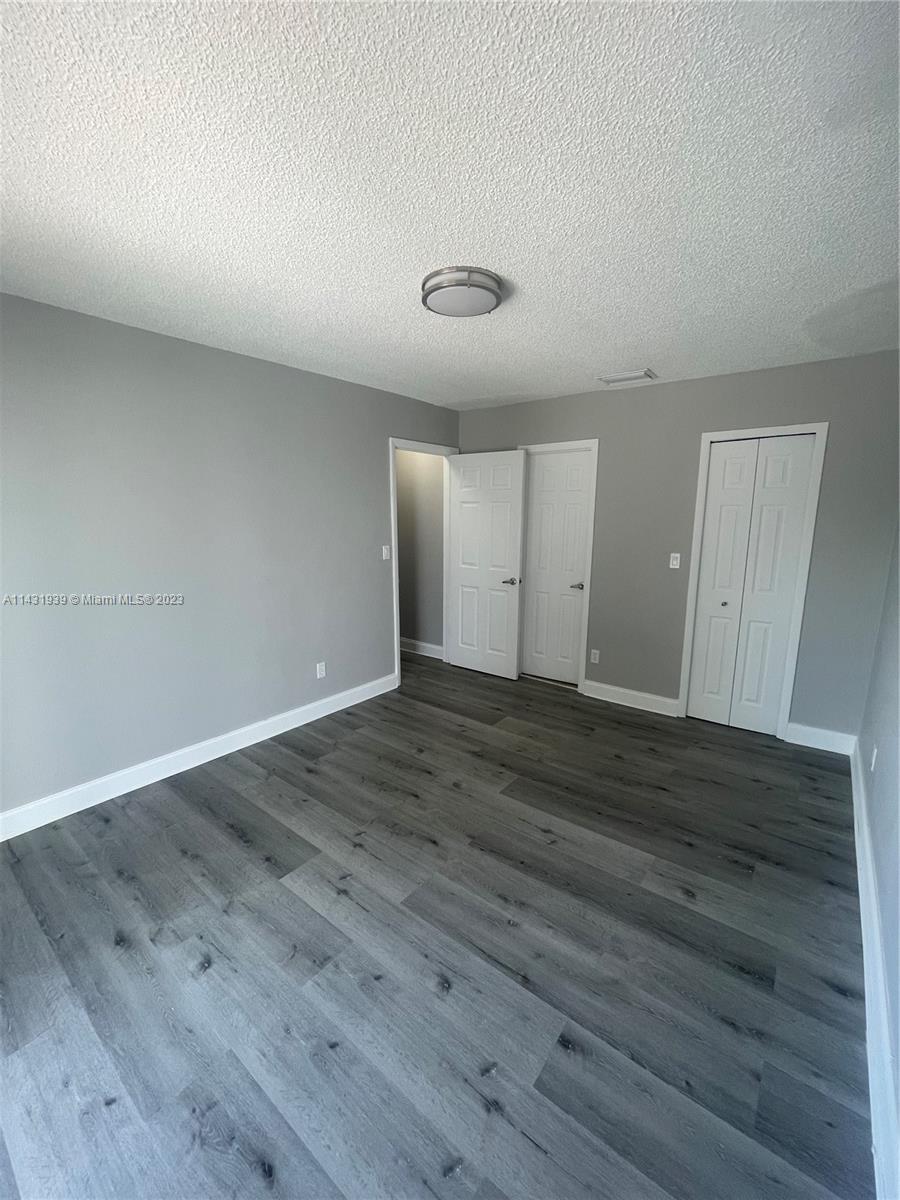 3860 SW 107th Ave # 11 Unit: 1-11