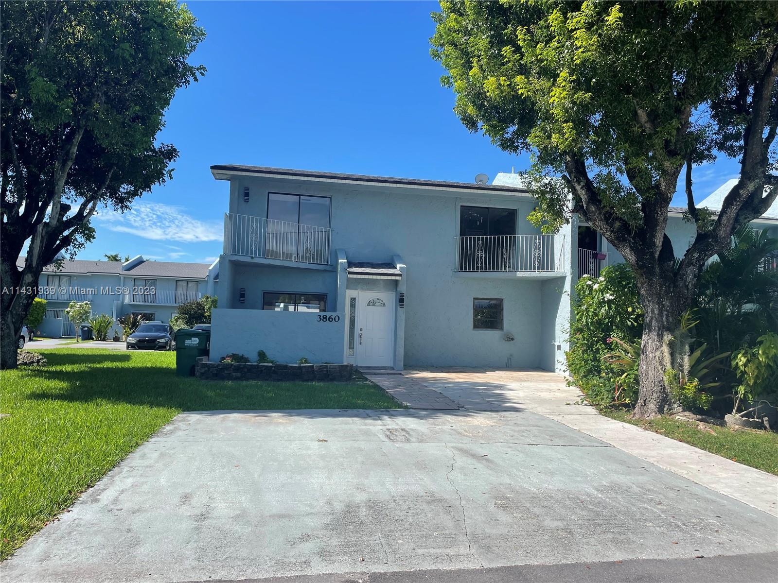 3860 SW 107th Ave # 11 Unit: 1-11