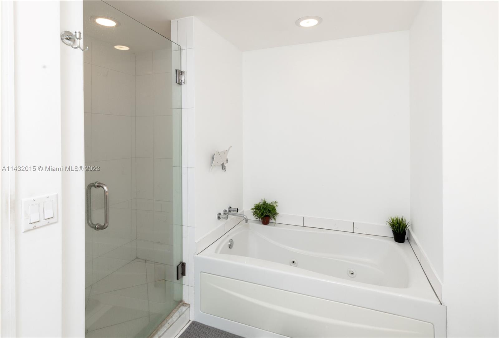 55 SE 6th St # 1808