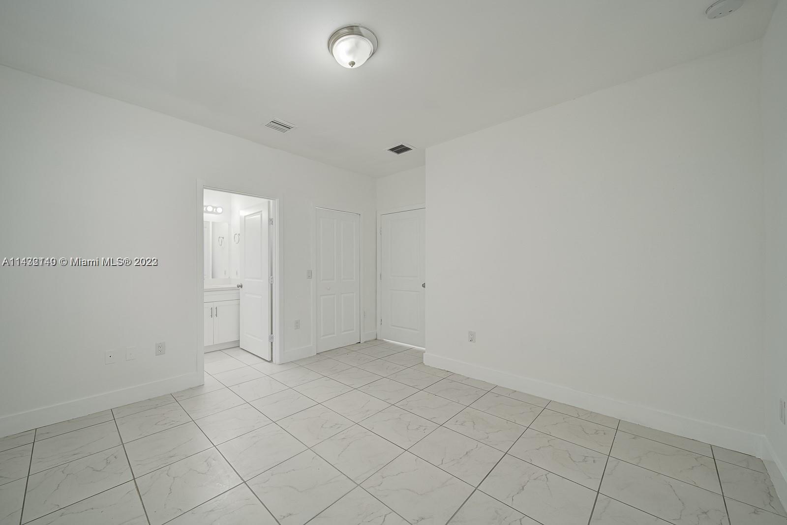 14750 NE 7th Ave # 14750