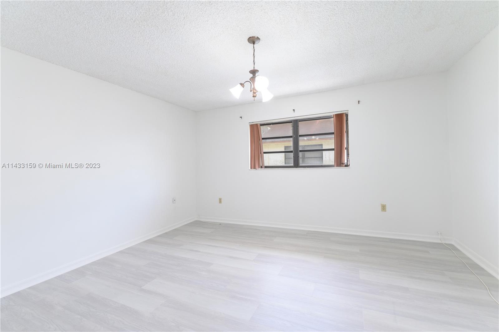 111 SW 113th Ave # 8 Unit: 103-8