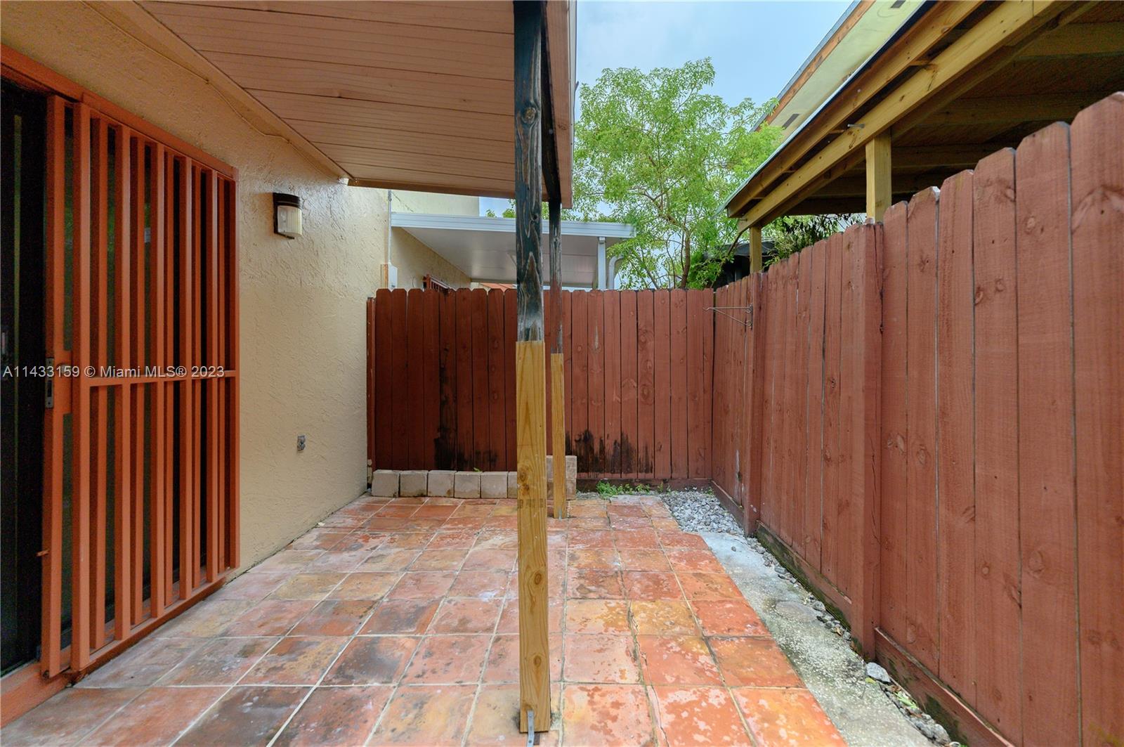 111 SW 113th Ave # 8 Unit: 103-8