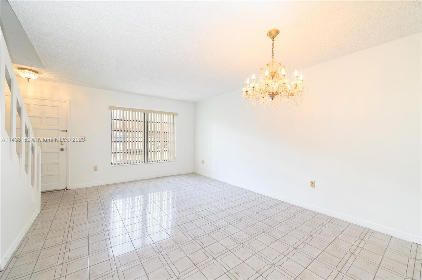 111 SW 113th Ave # 8 Unit: 103-8