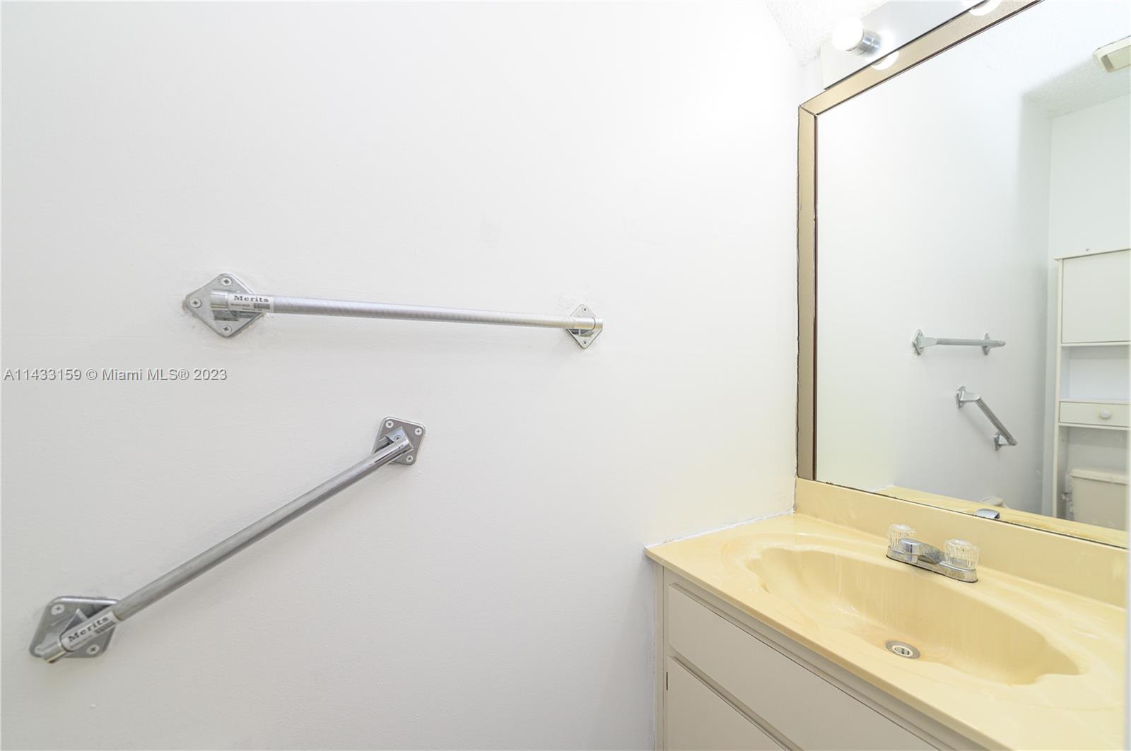 111 SW 113th Ave # 8 Unit: 103-8