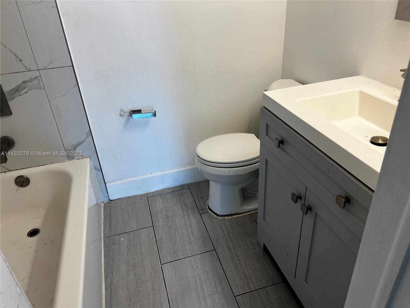 9775 SW 93rd Ter Unit: 9775