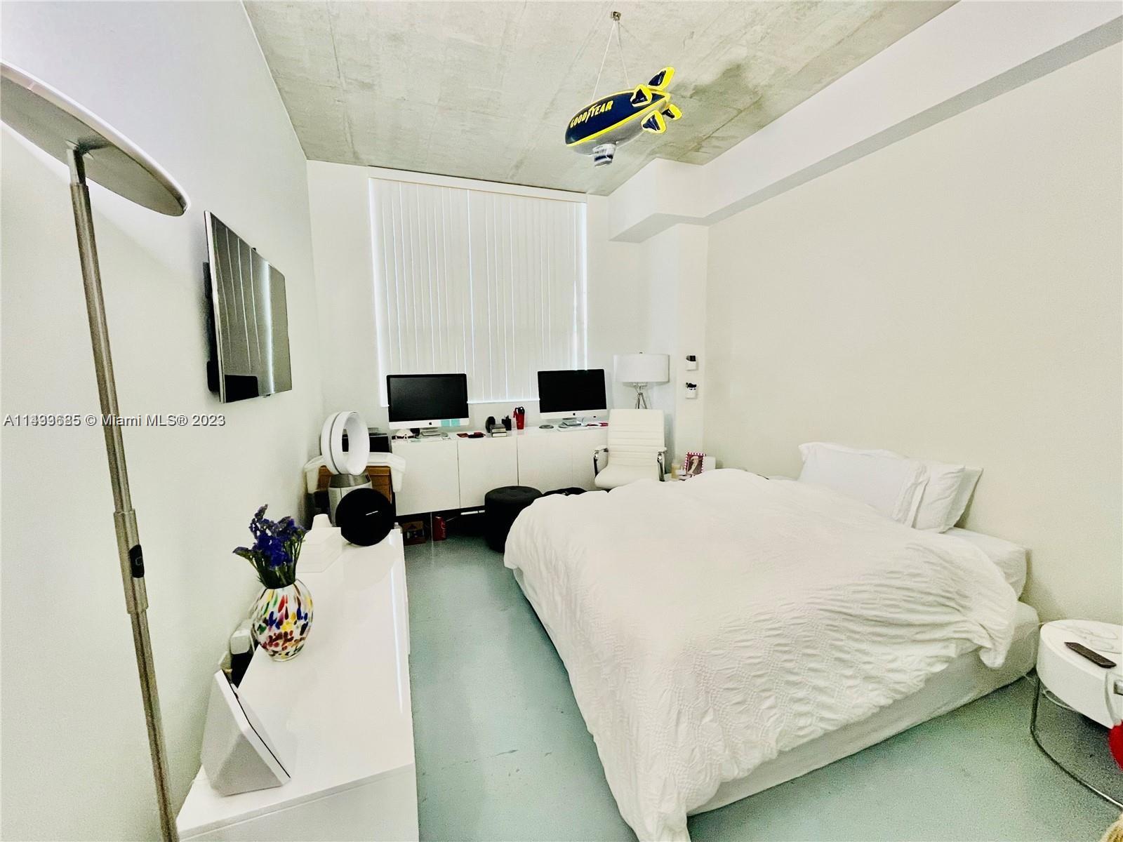 133 NE 2nd Ave # 519