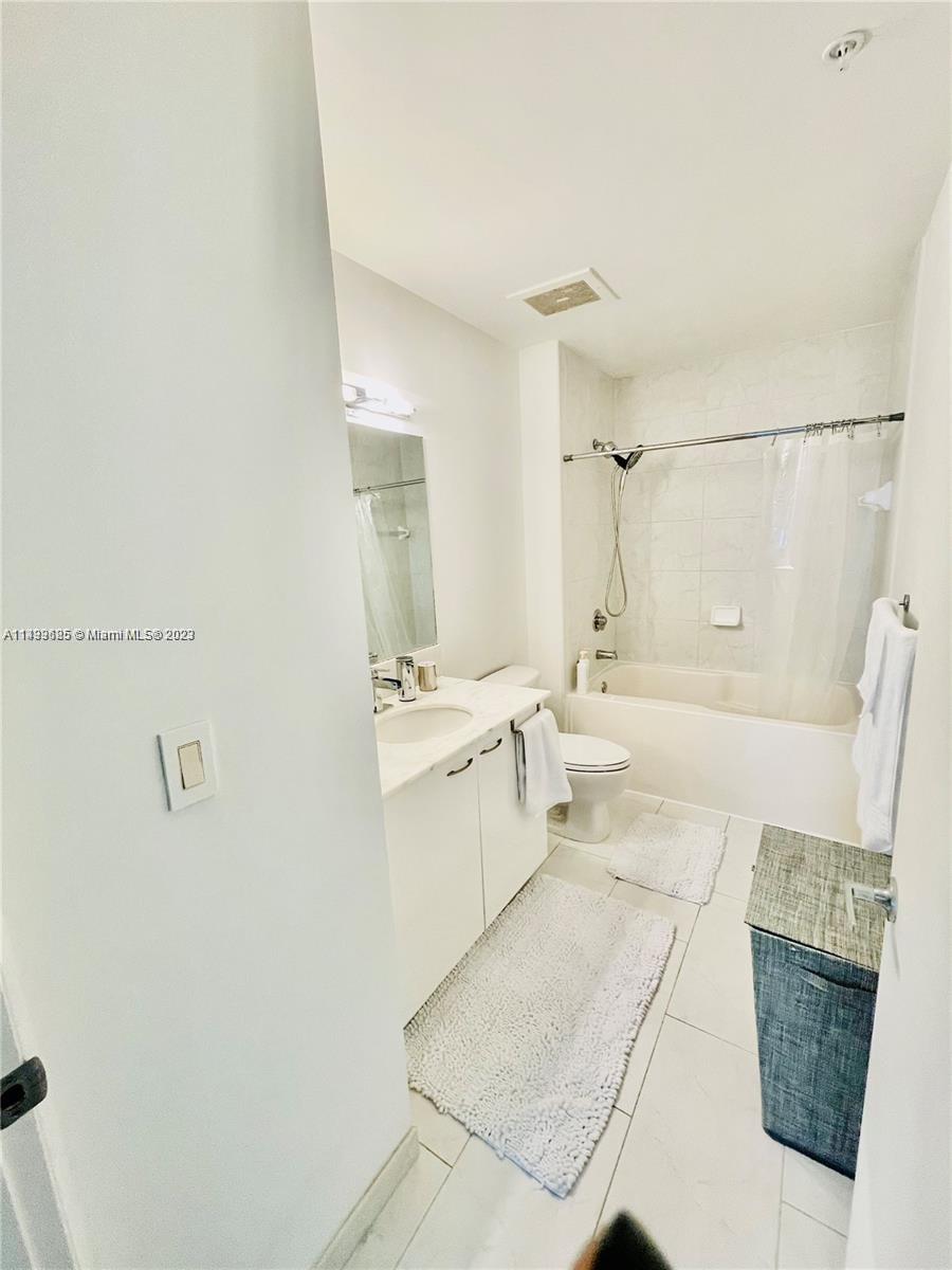 133 NE 2nd Ave # 519
