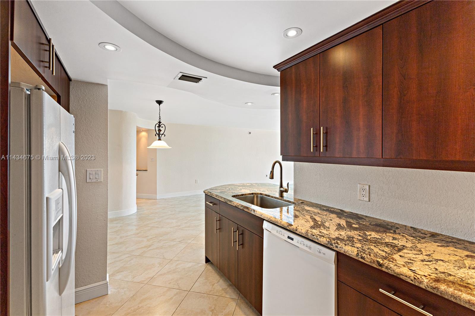 13155 Ixora Ct # 905