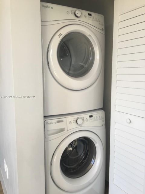 151 SE 1st St # 810