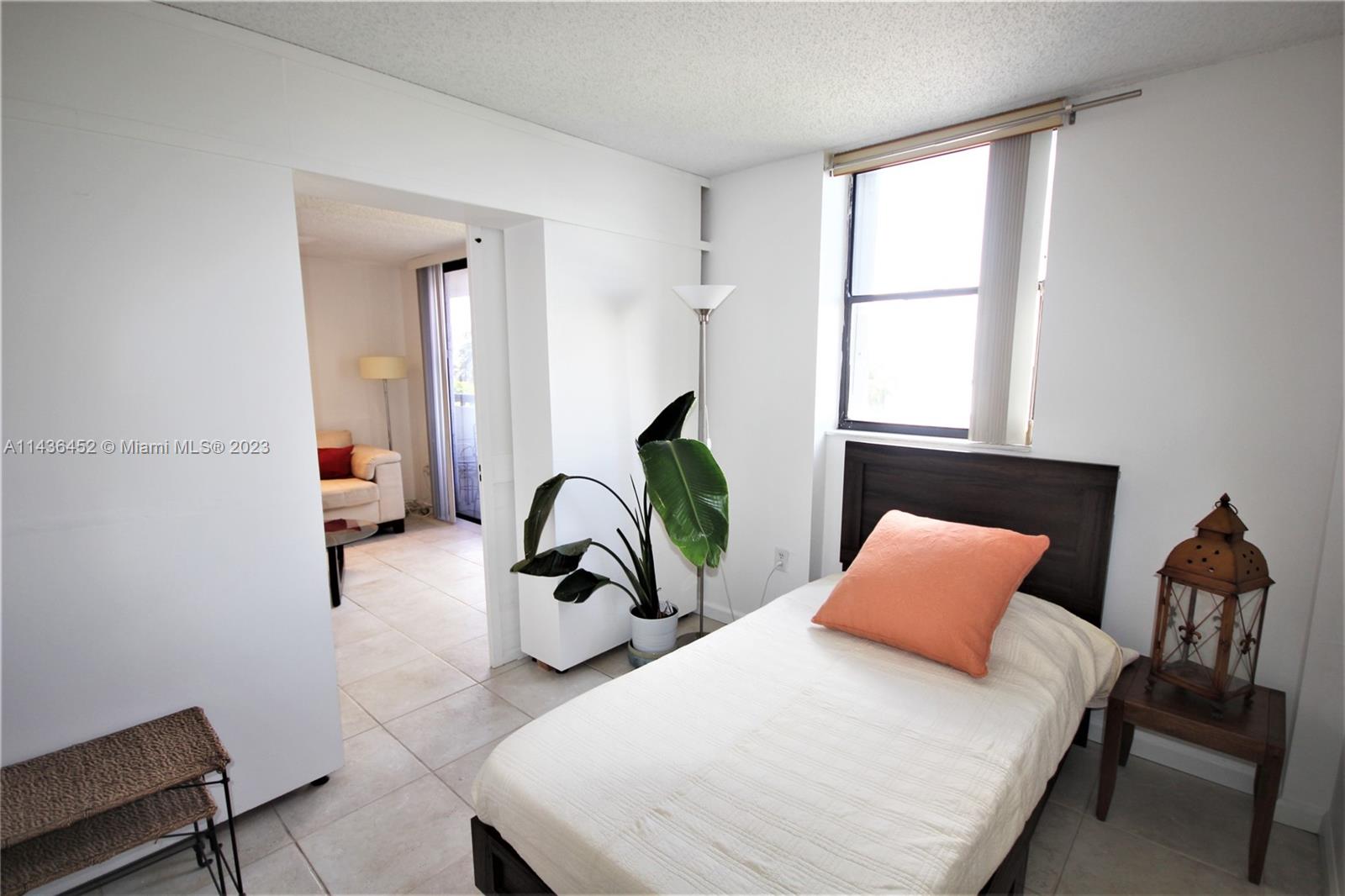 1775 Washington Ave # 5G