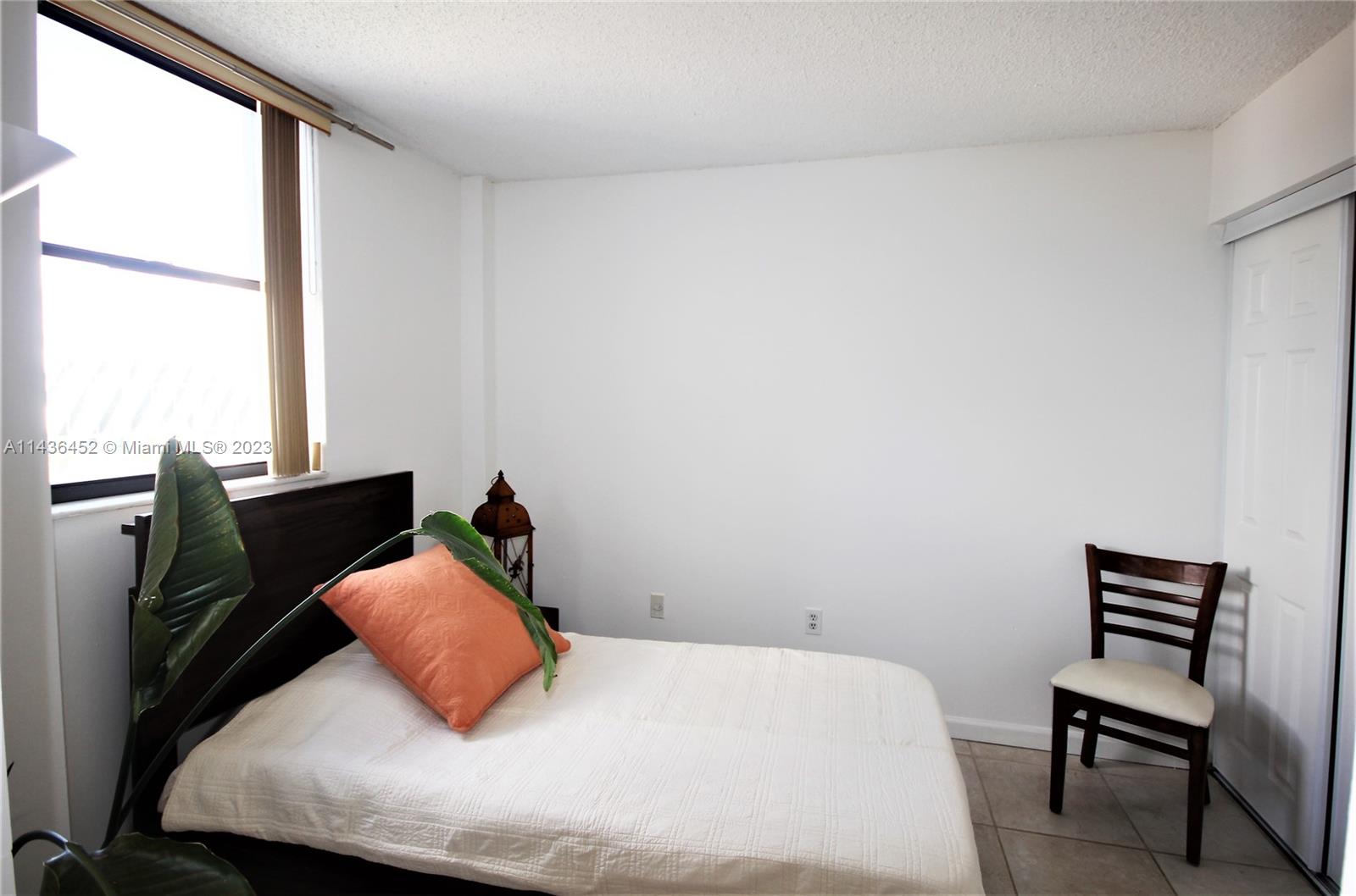 1775 Washington Ave # 5G