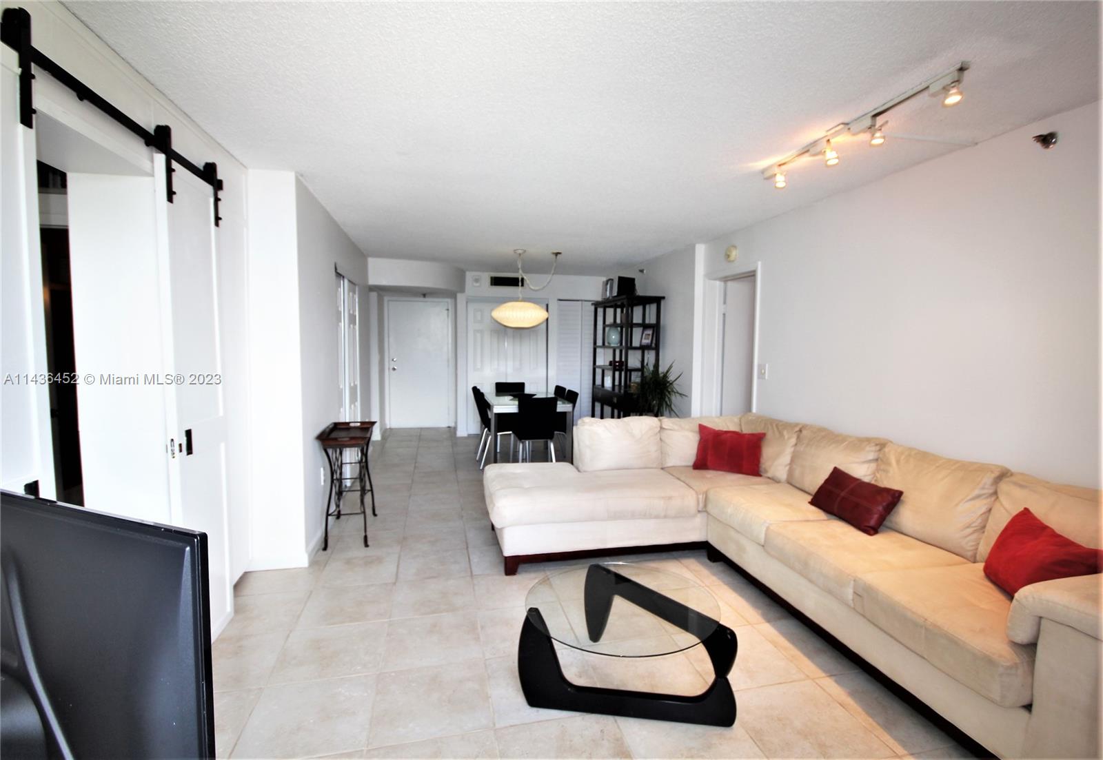 1775 Washington Ave # 5G