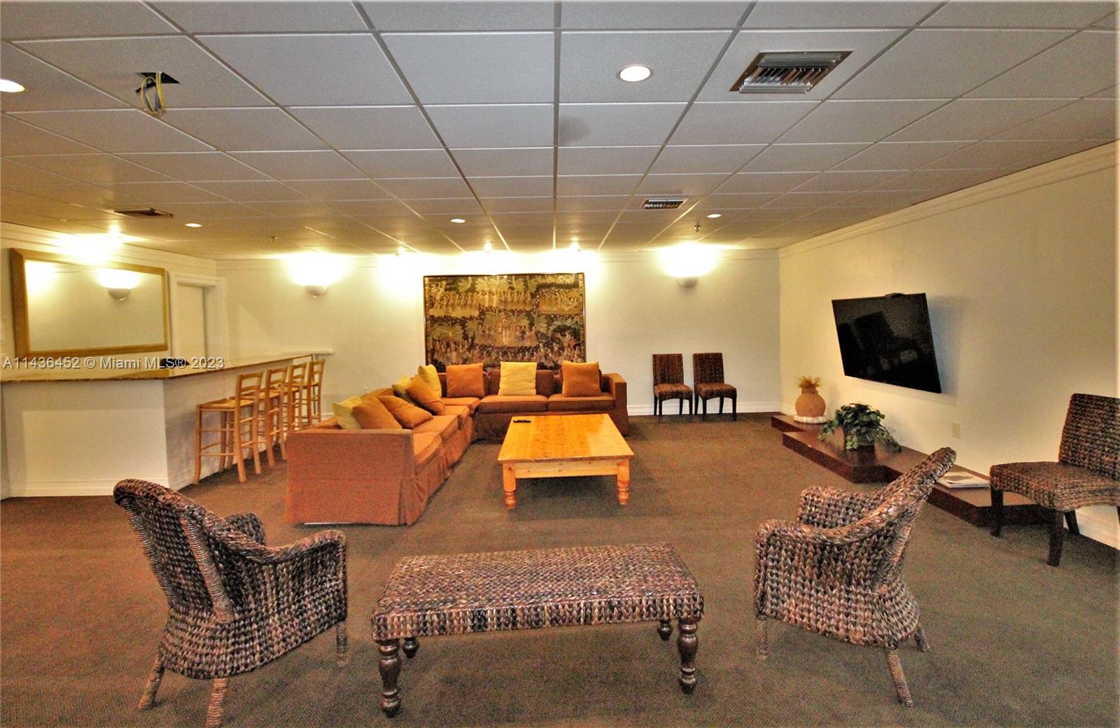 1775 Washington Ave # 5G
