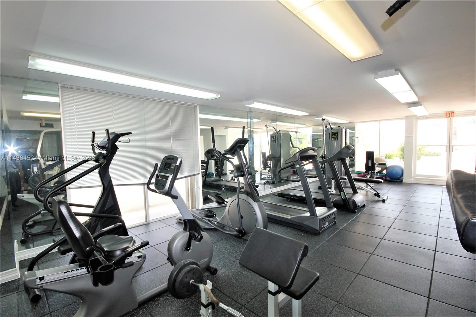 1775 Washington Ave # 5G