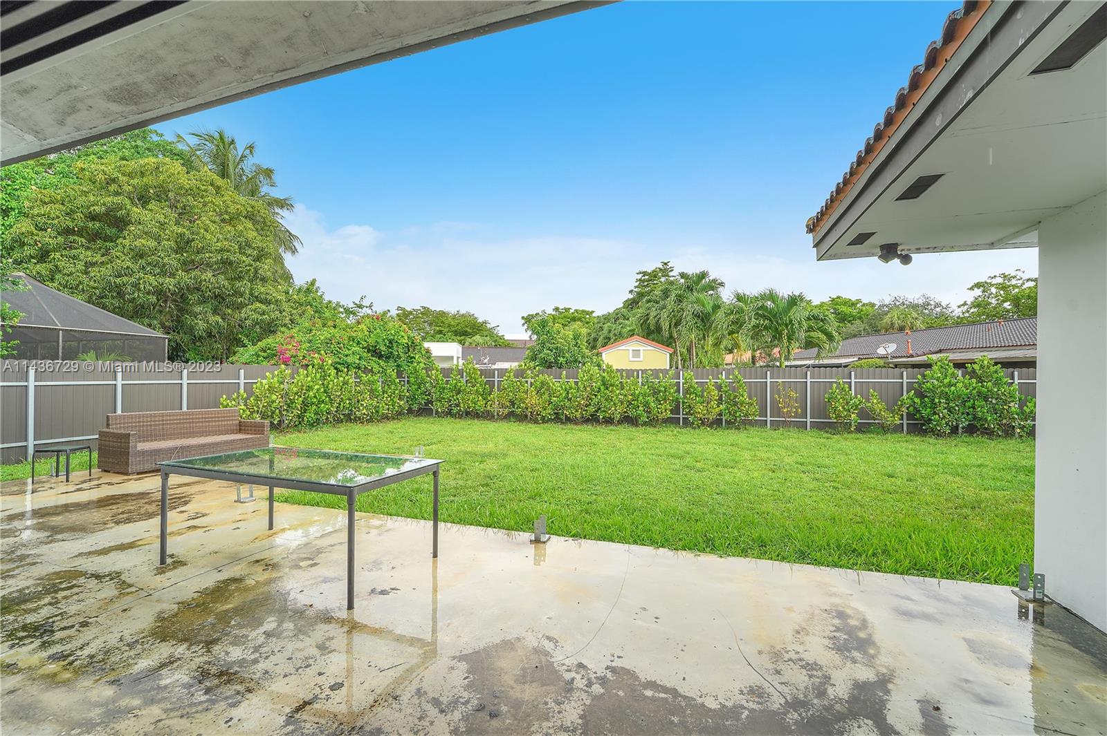 6311 Hutchinson Rd