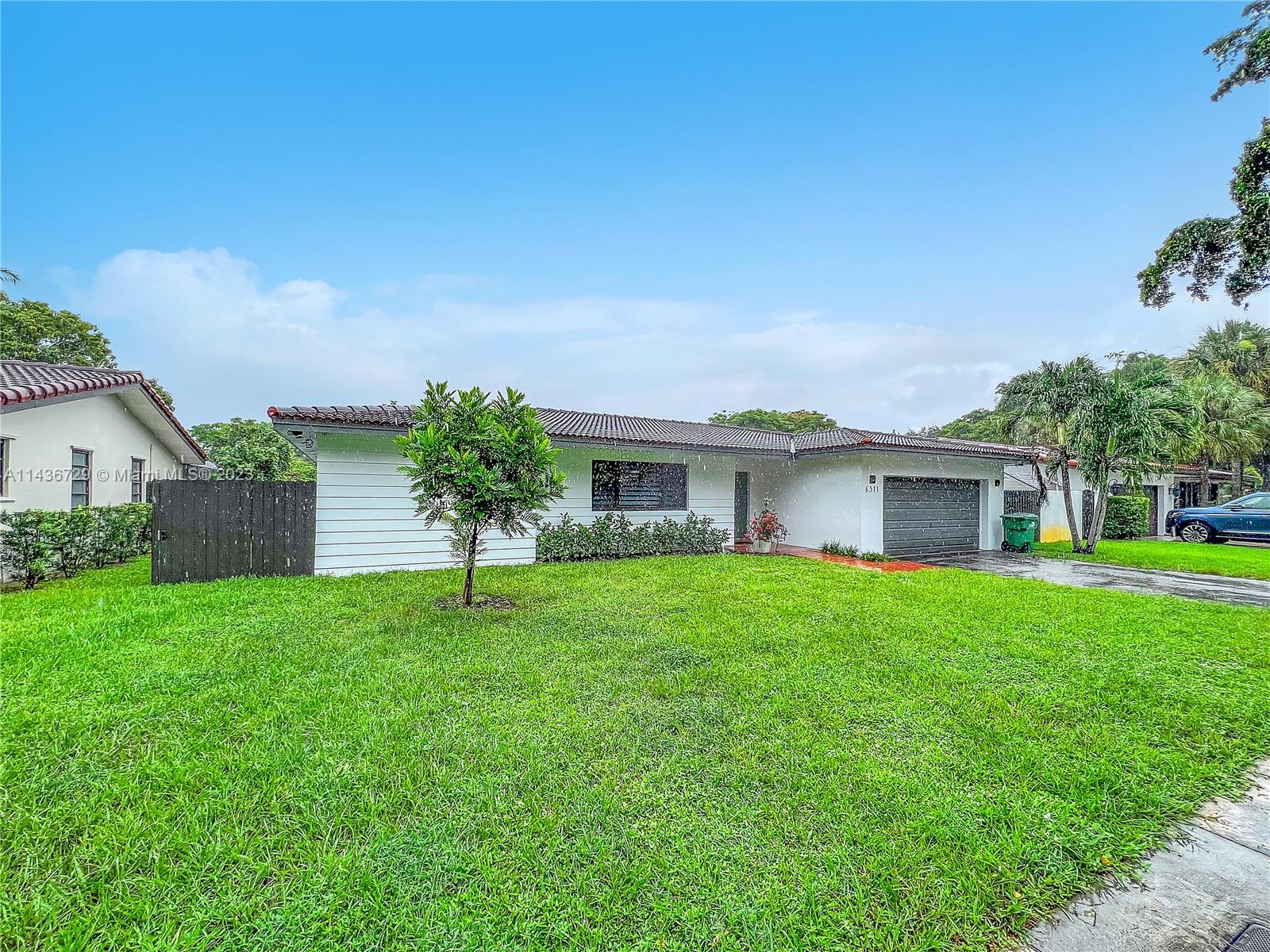 6311 Hutchinson Rd