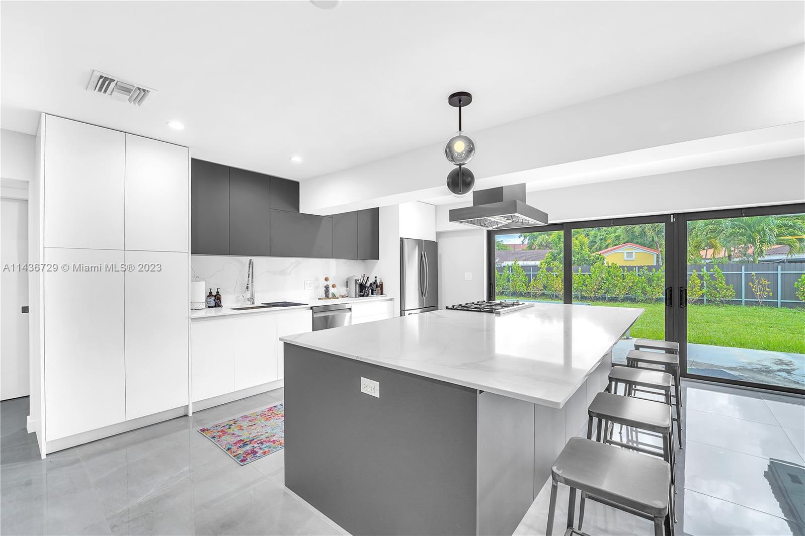 6311 Hutchinson Rd
