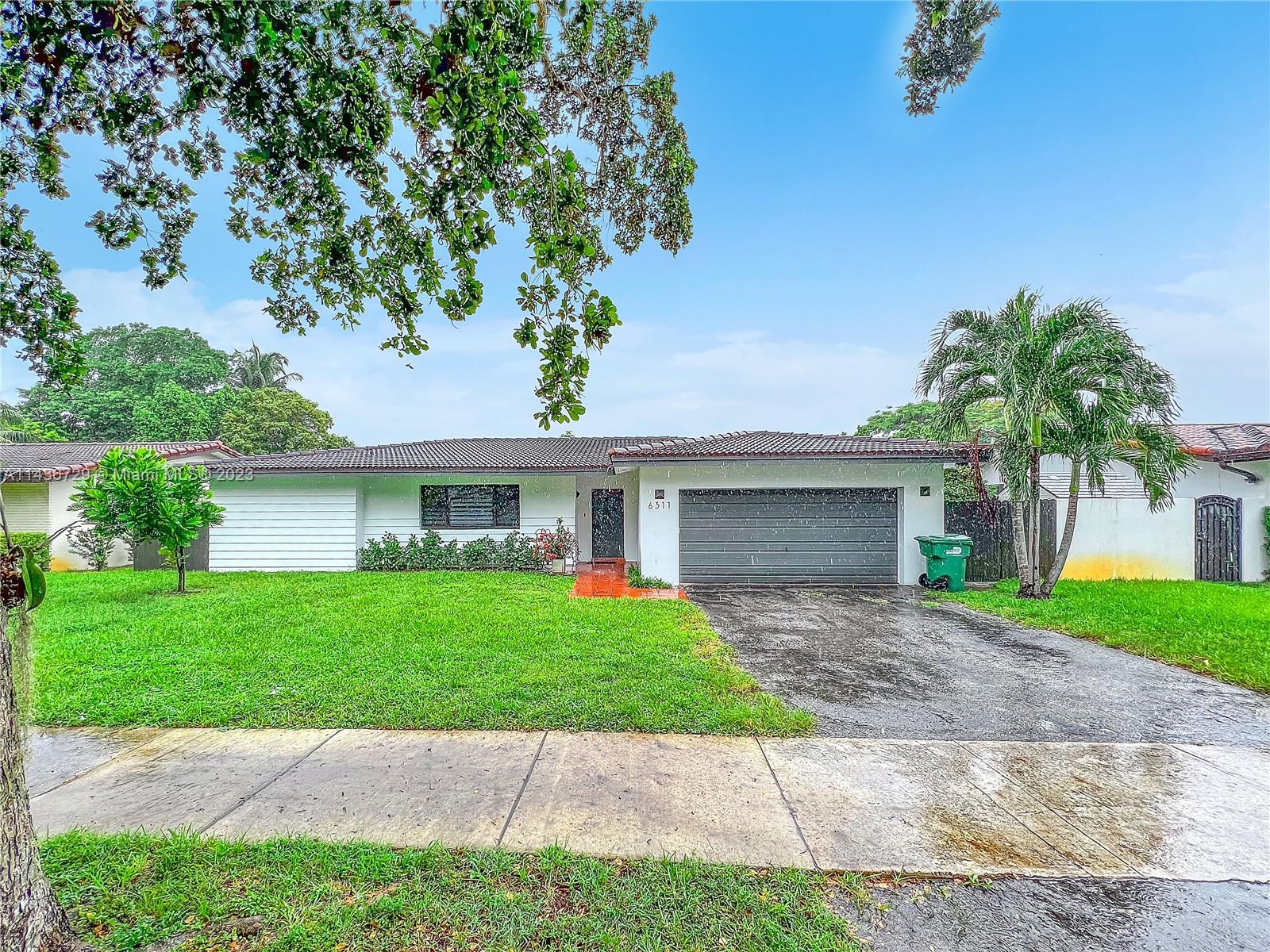 6311 Hutchinson Rd