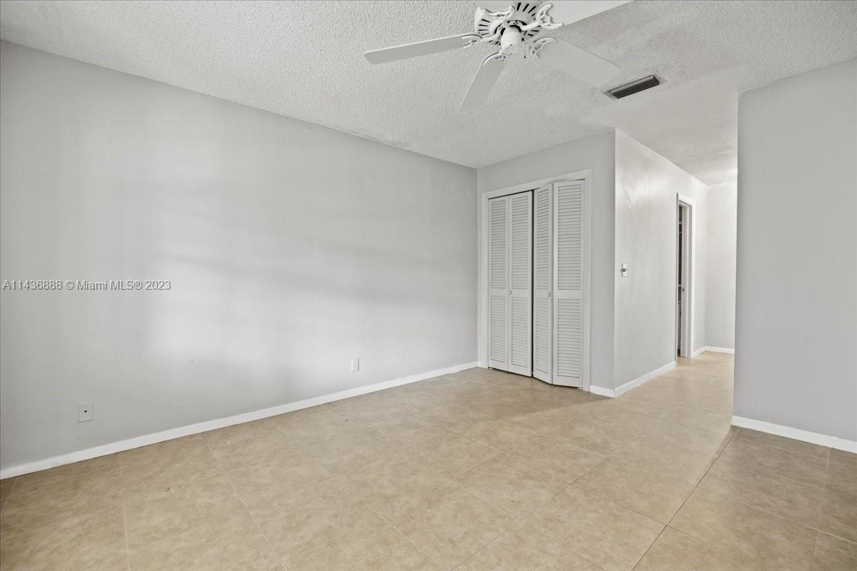 313 Briarwood Cir # V1 Unit: 19-V1
