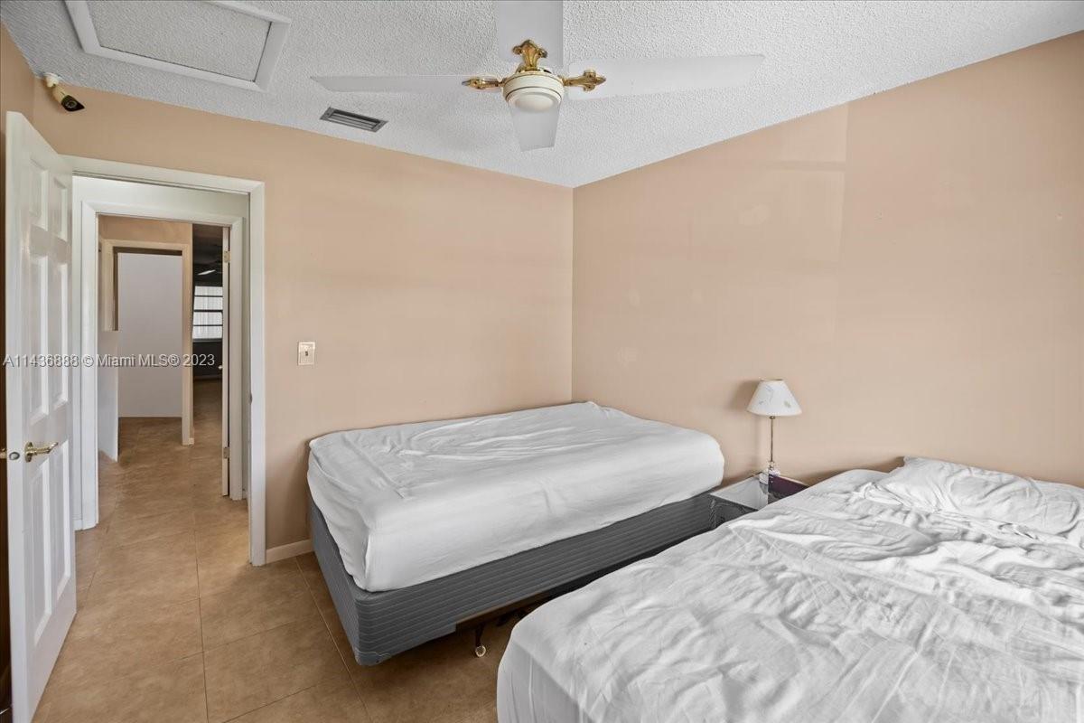 313 Briarwood Cir # V1 Unit: 19-V1