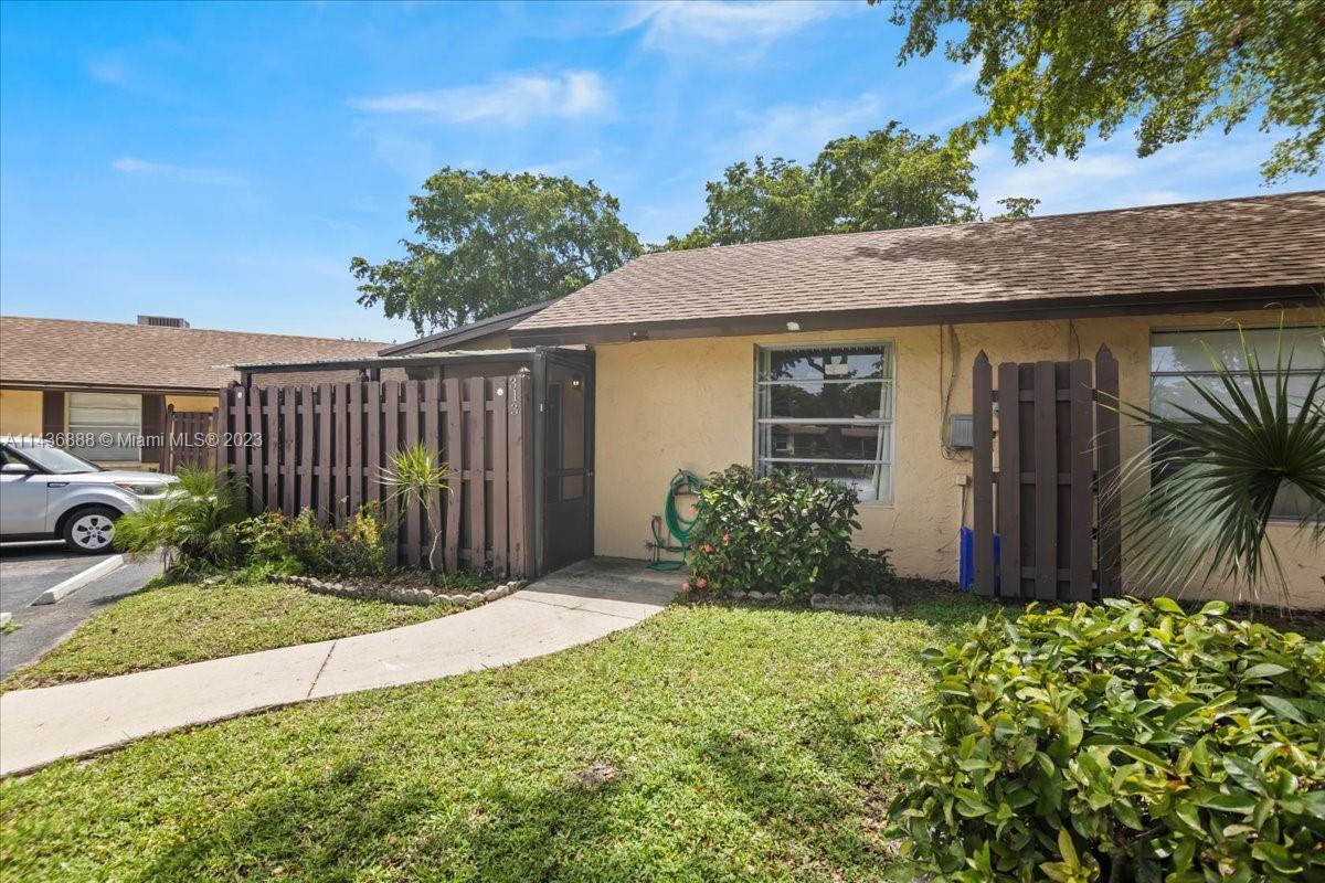 313 Briarwood Cir # V1 Unit: 19-V1
