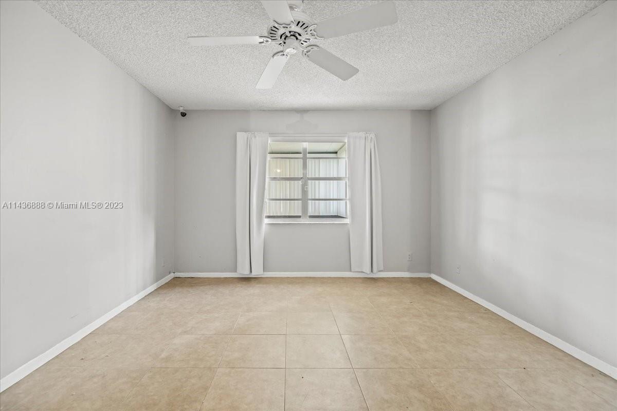 313 Briarwood Cir # V1 Unit: 19-V1