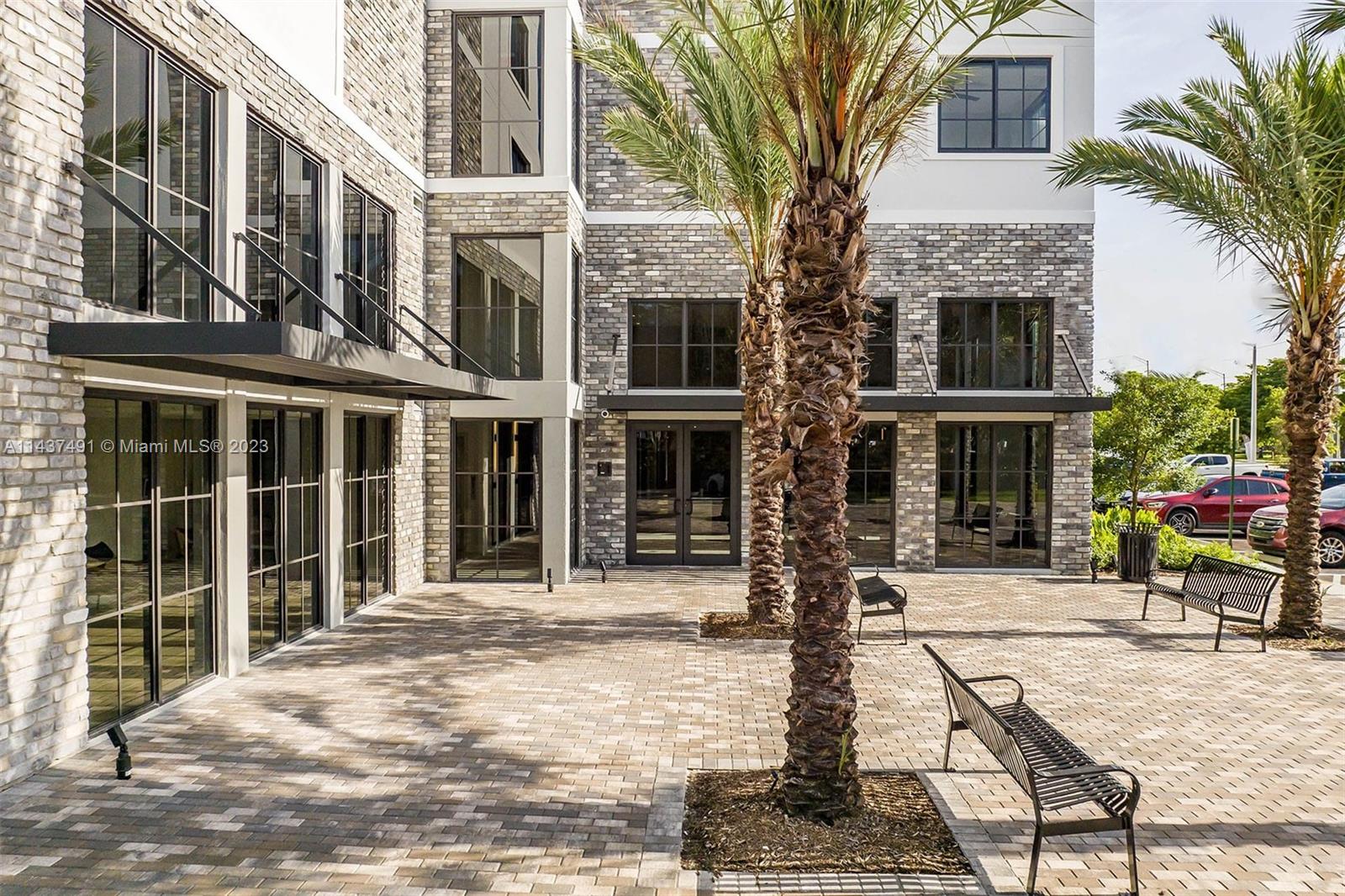 1711 N University Dr Unit: 1208