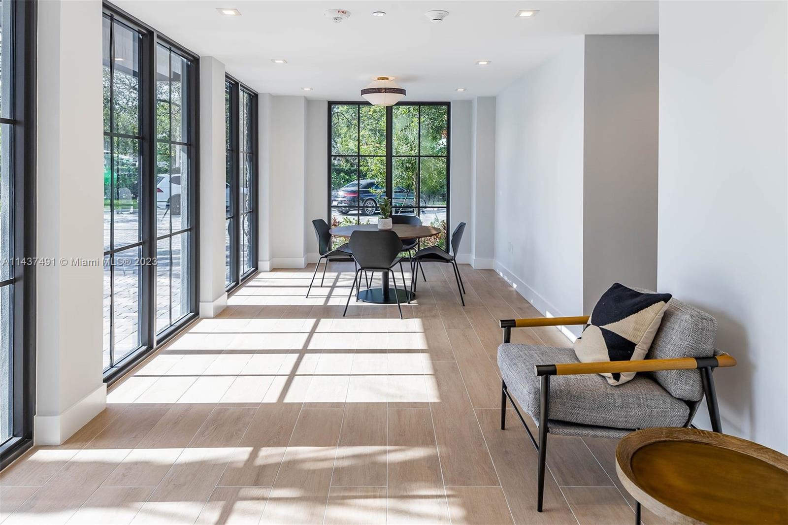 1711 N University Dr Unit: 1208