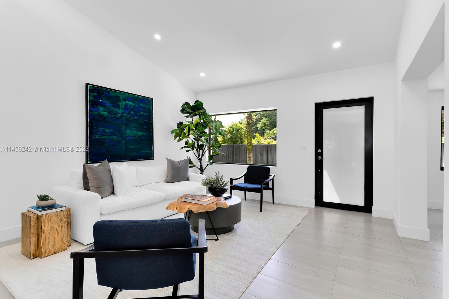 5895 SW 50th Ter
