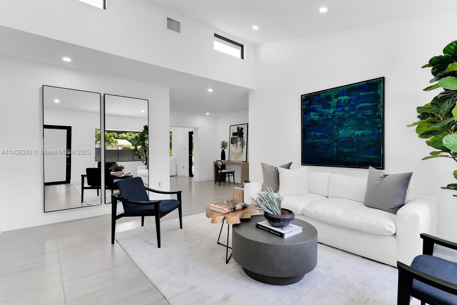 5895 SW 50th Ter