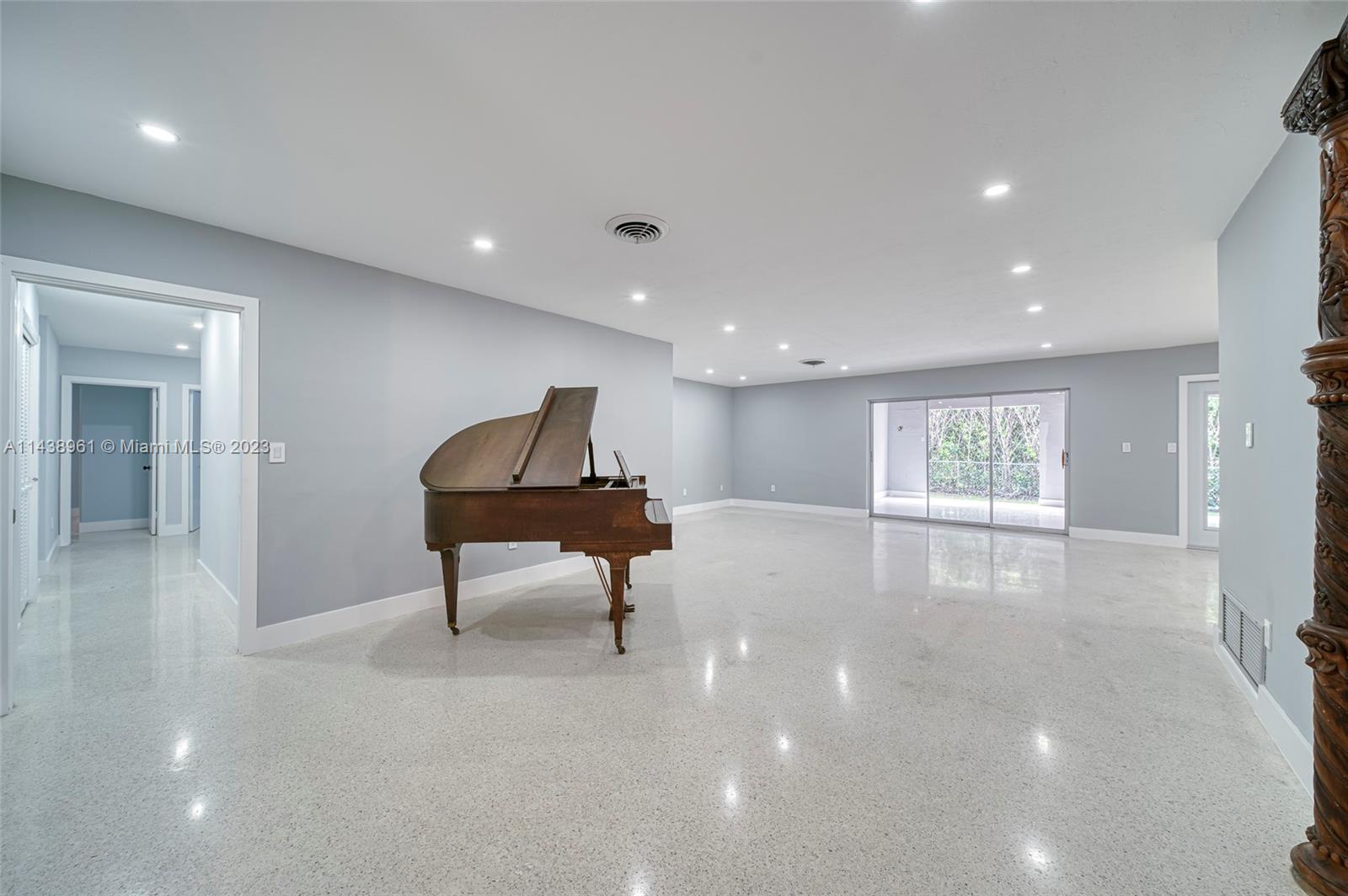 9100 SW 86th Street