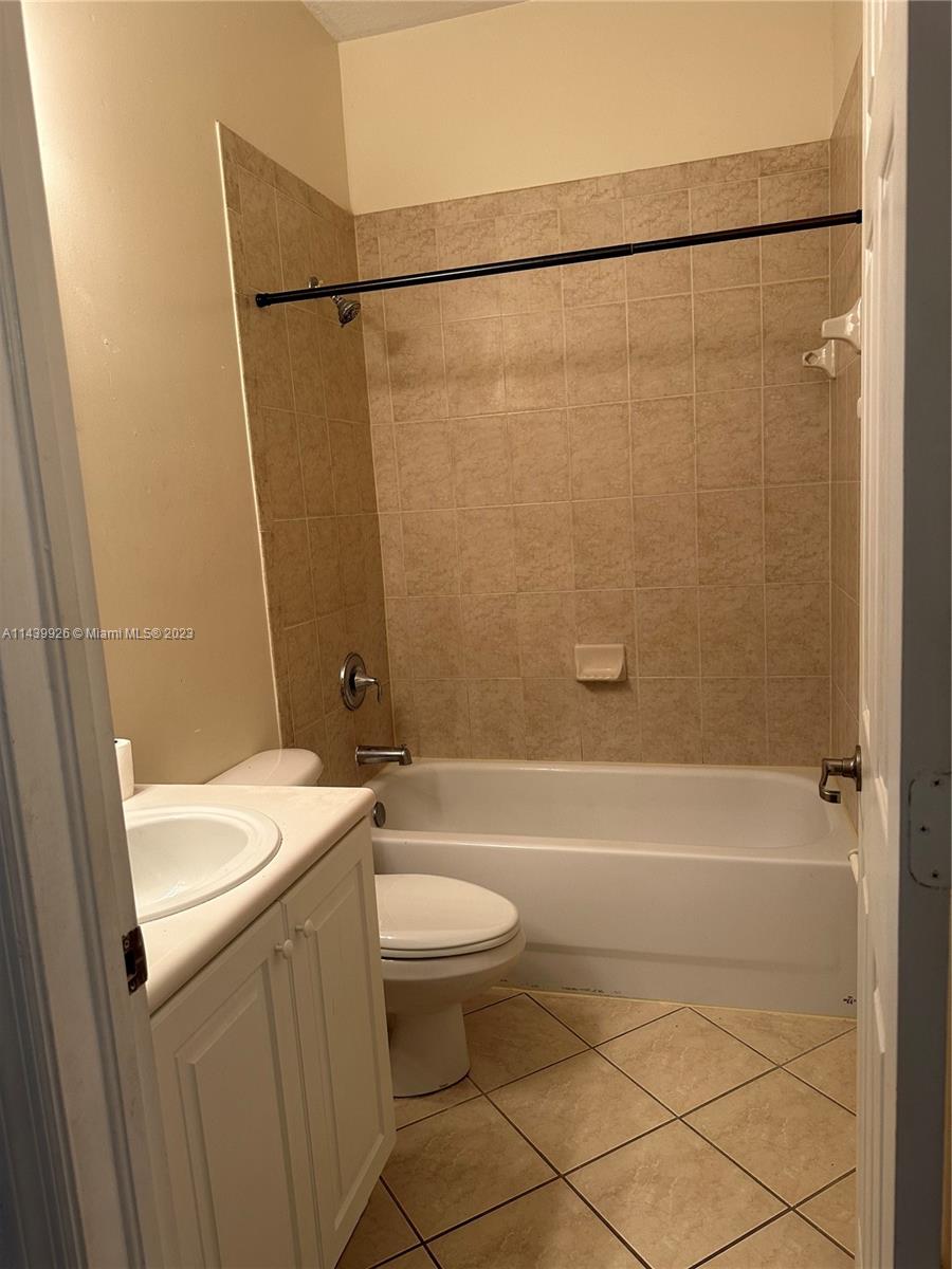 9155 SW 227th St # 4