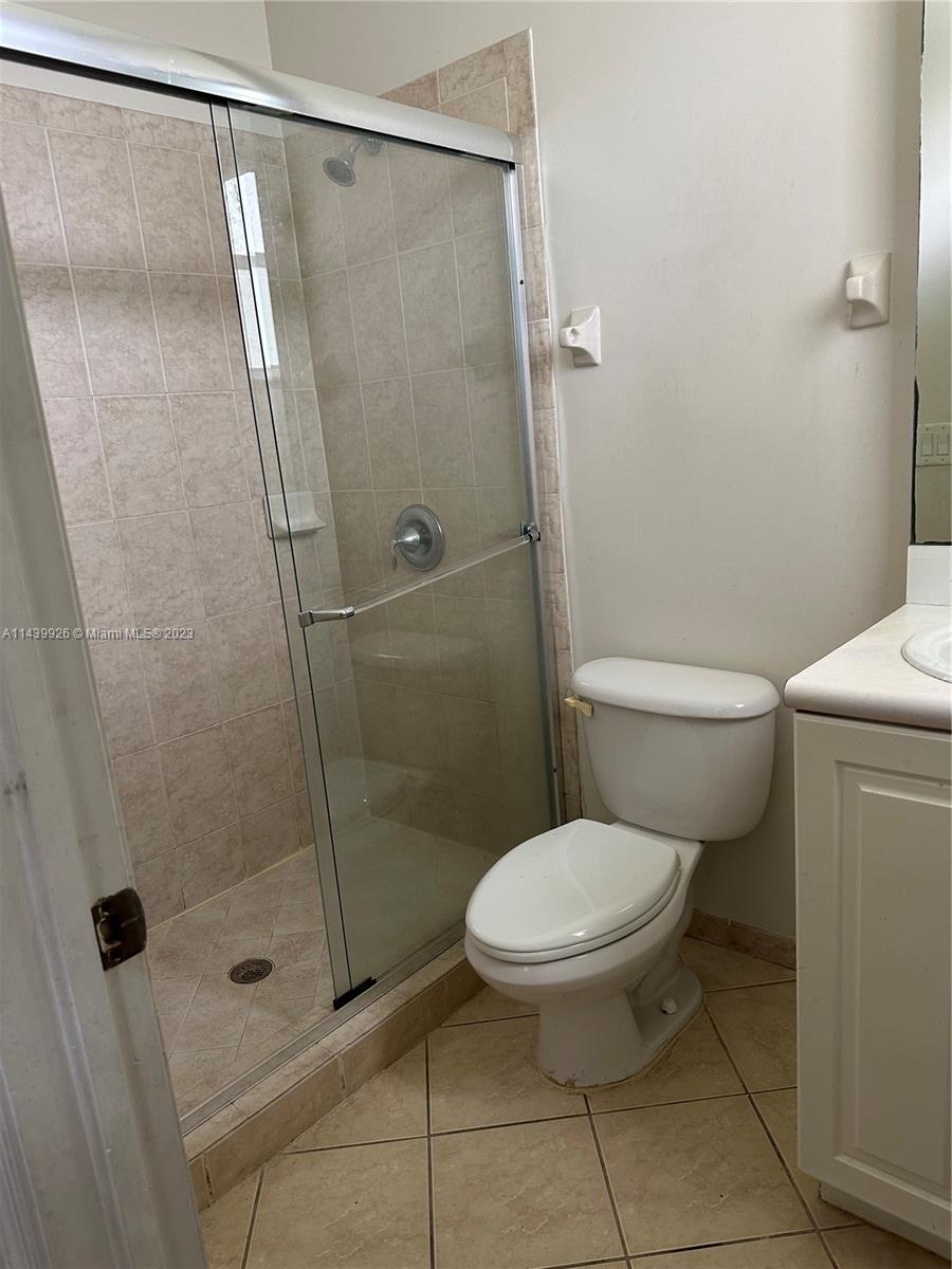 9155 SW 227th St # 4