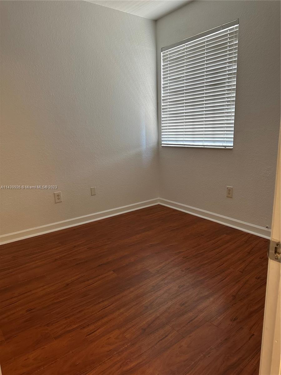 9155 SW 227th St # 4