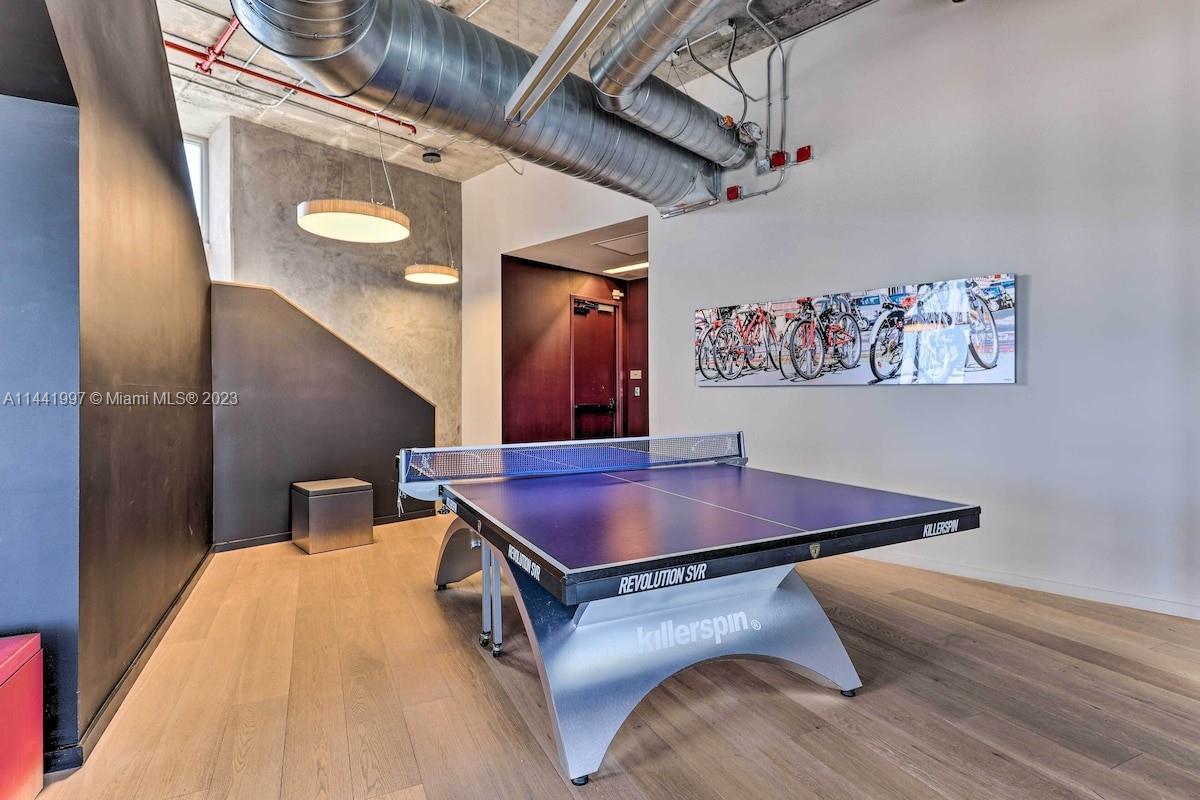 151 SE 1st # 3008
