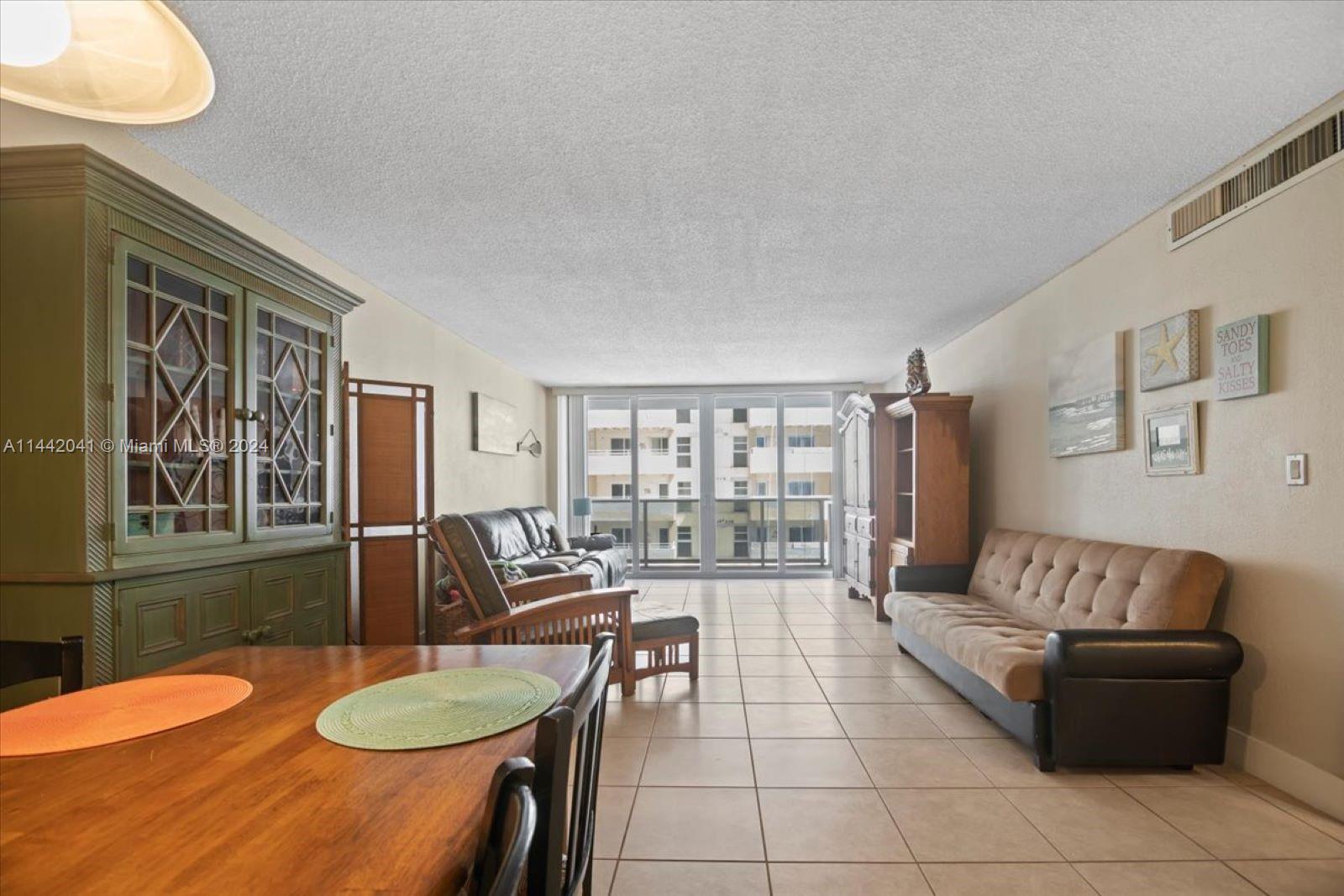 3140 S Ocean Dr Unit: 207