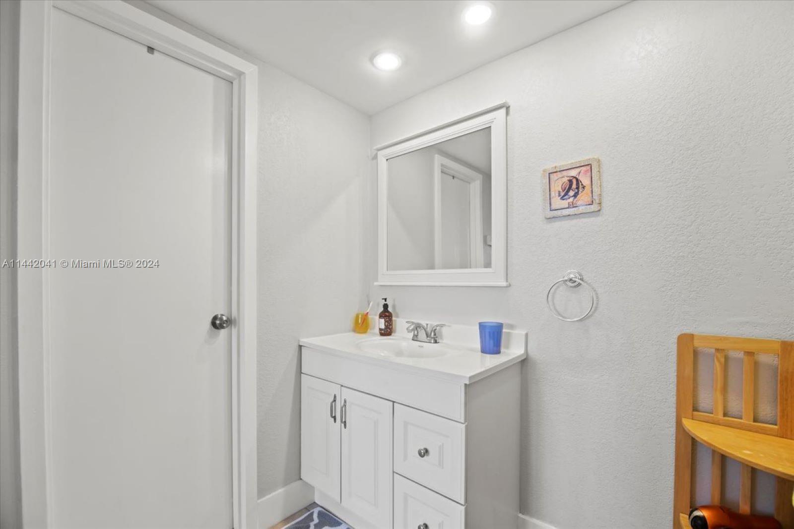 3140 S Ocean Dr Unit: 207