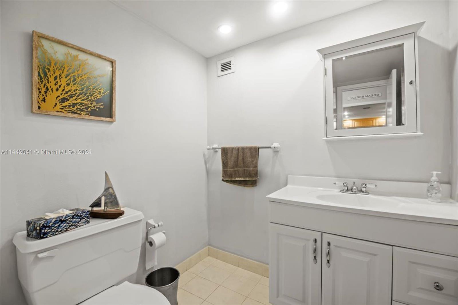 3140 S Ocean Dr Unit: 207