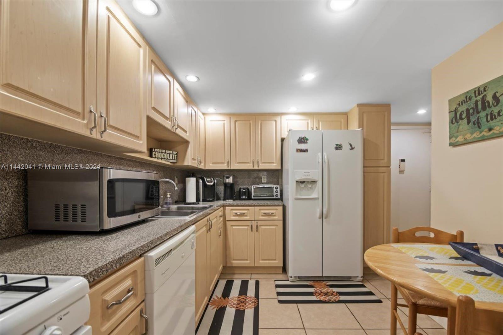 3140 S Ocean Dr Unit: 207