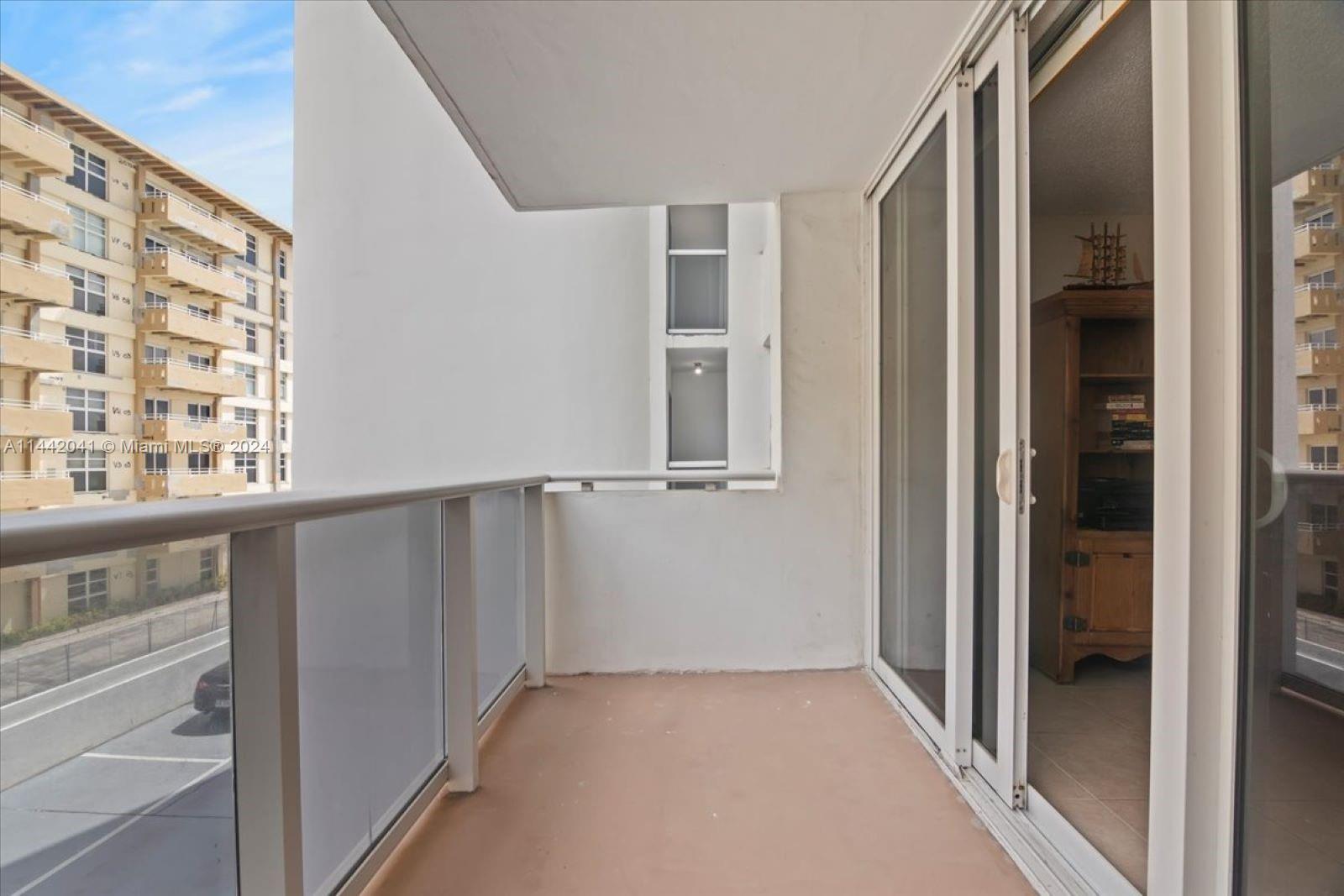 3140 S Ocean Dr Unit: 207