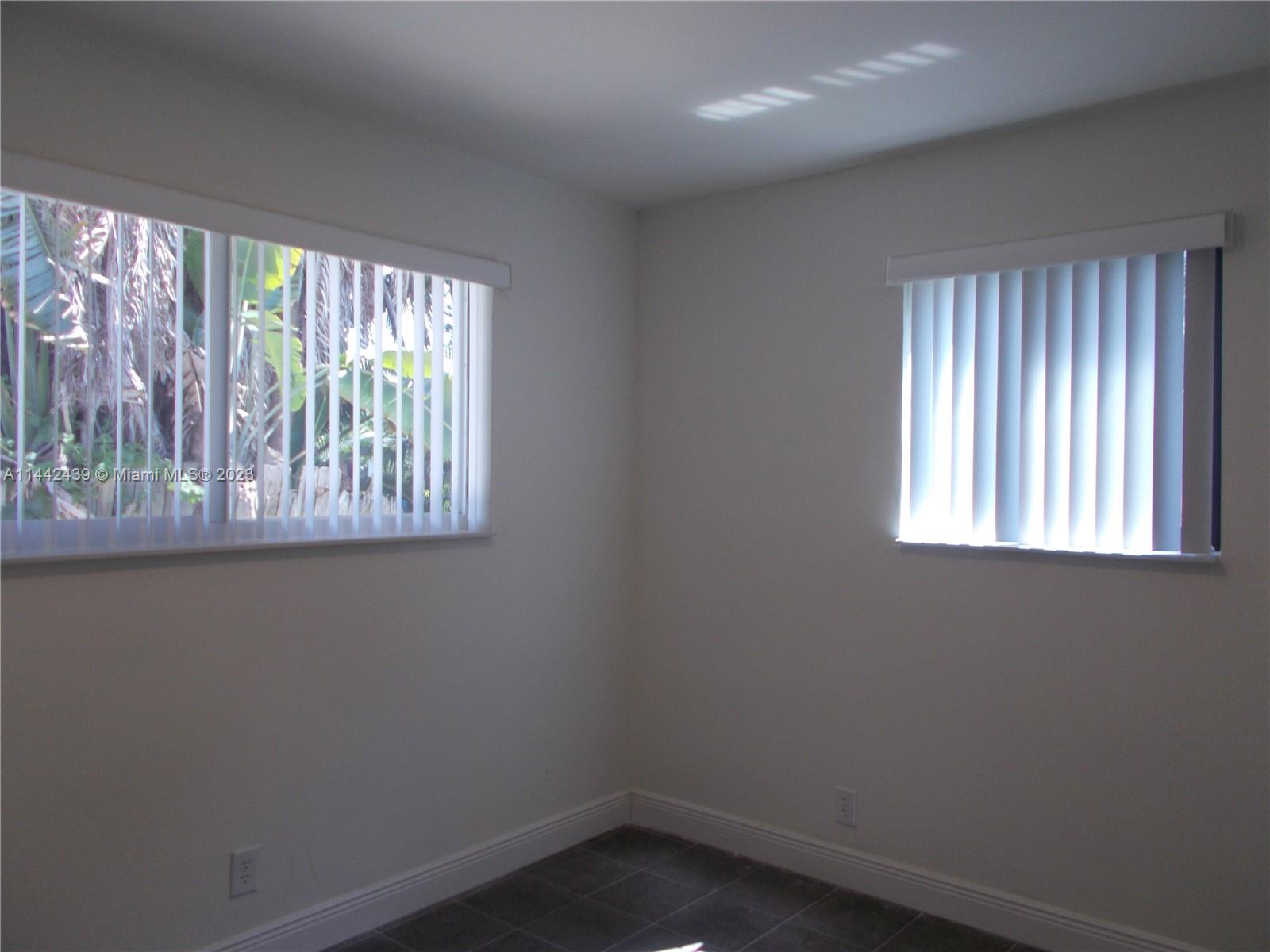 621 SW 6th Ter # 1