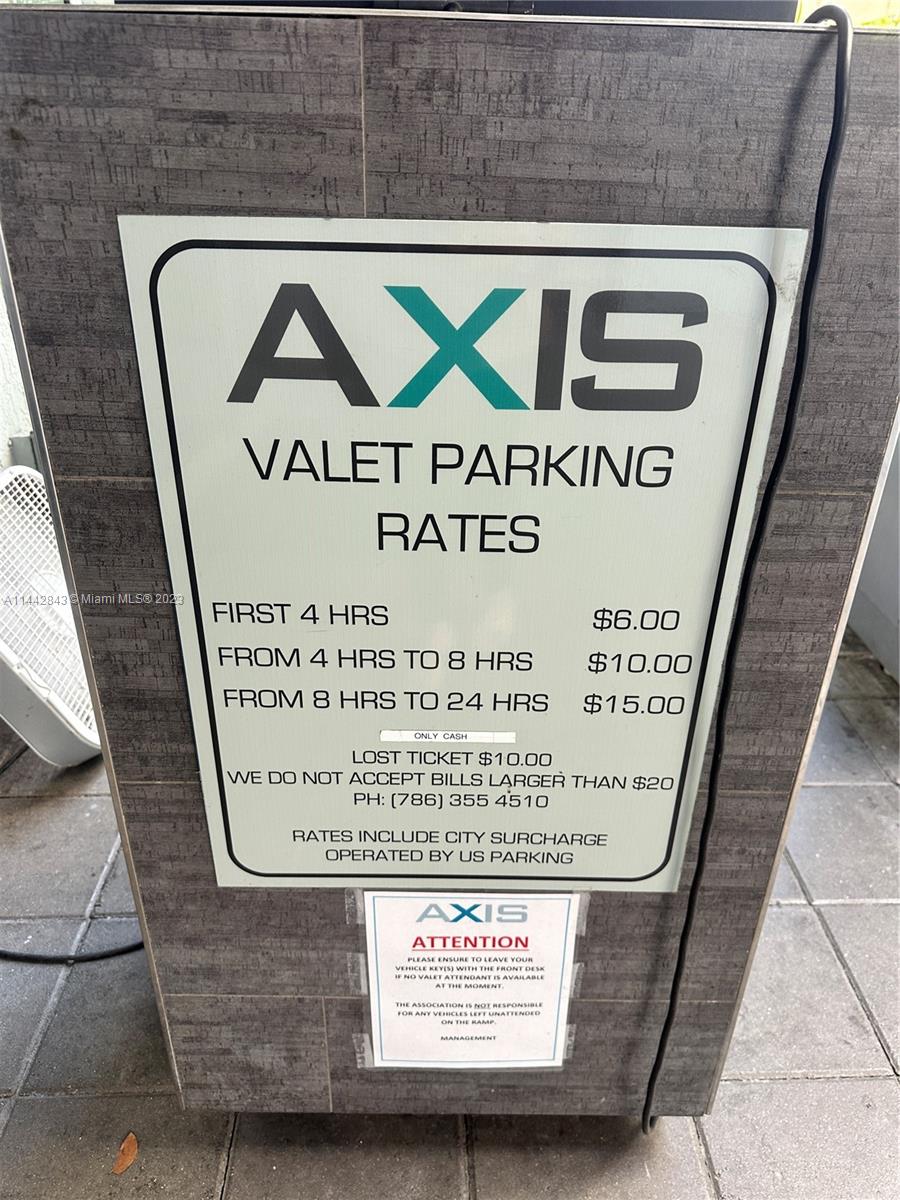 1111 SW 1st Ave Unit: 1823-N