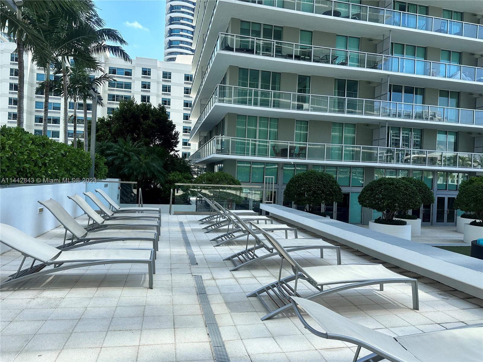 1111 SW 1st Ave Unit: 1823-N