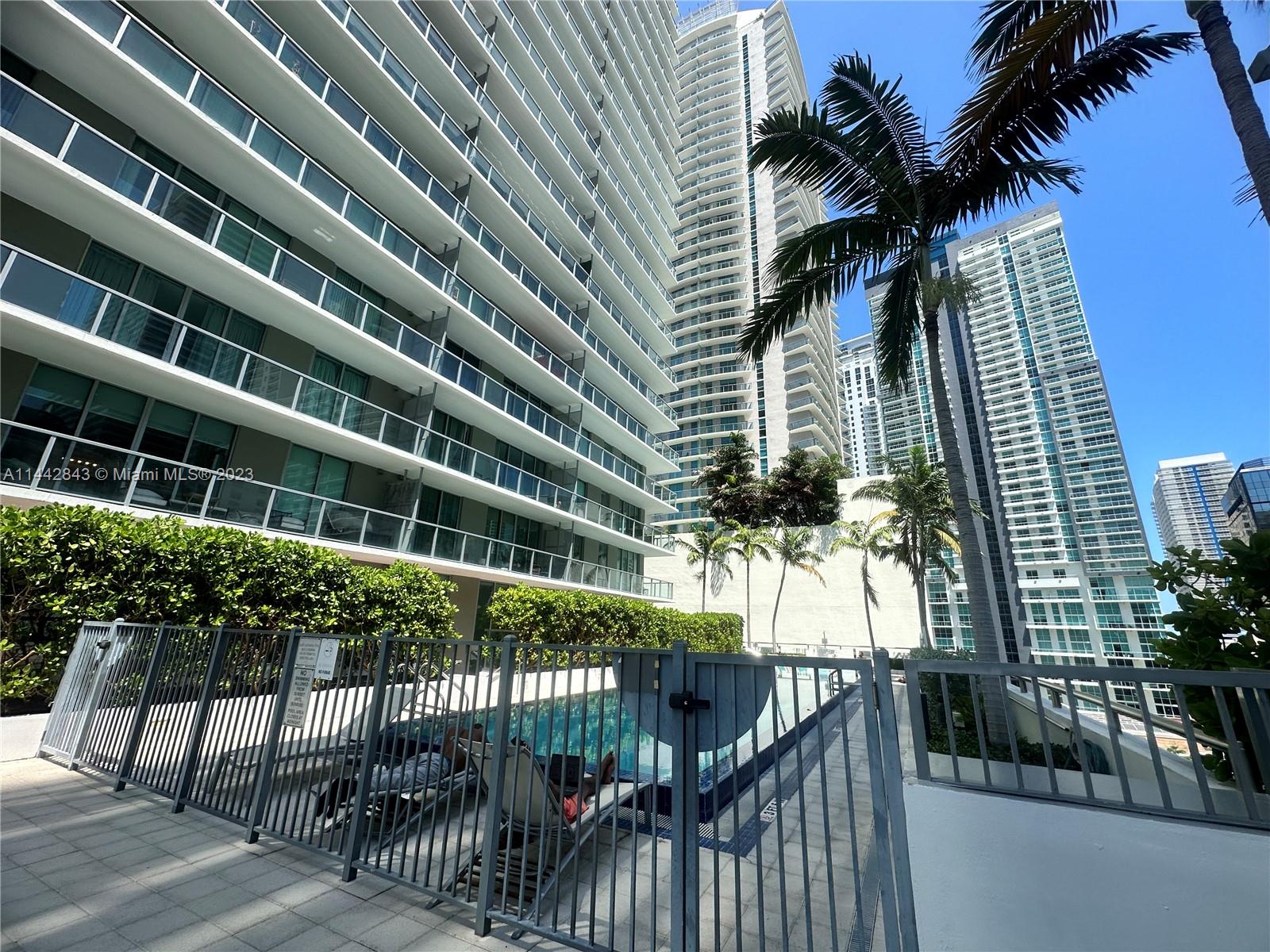1111 SW 1st Ave Unit: 1823-N
