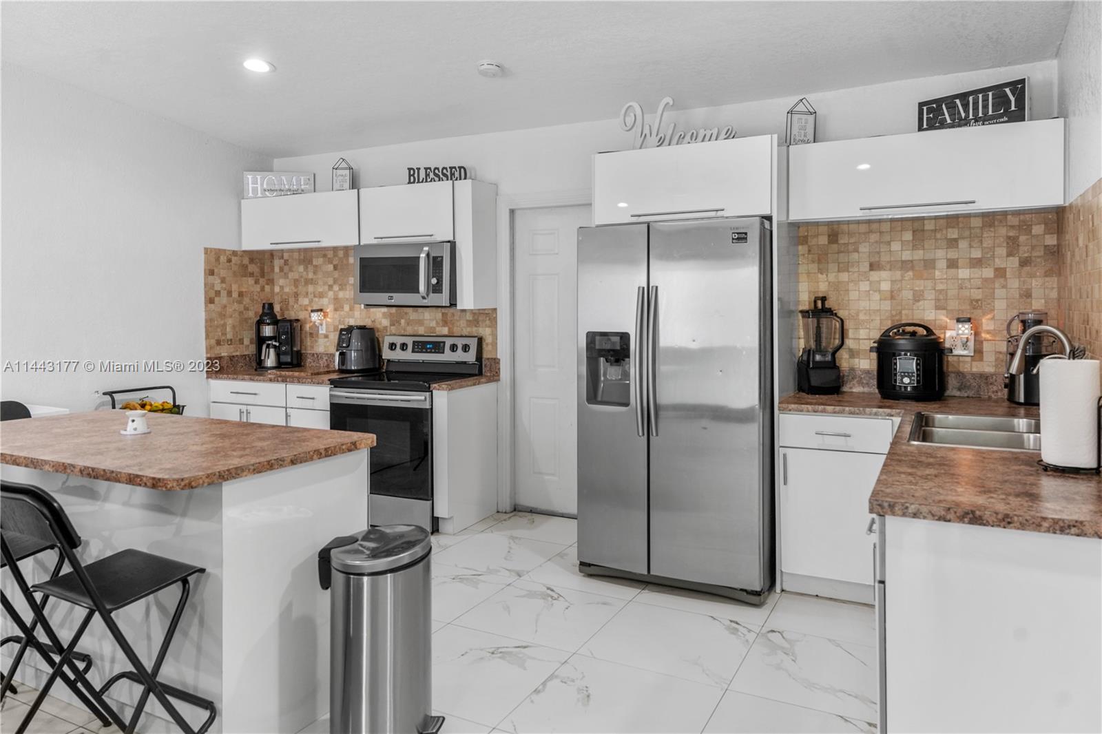 3825 NW 170th St