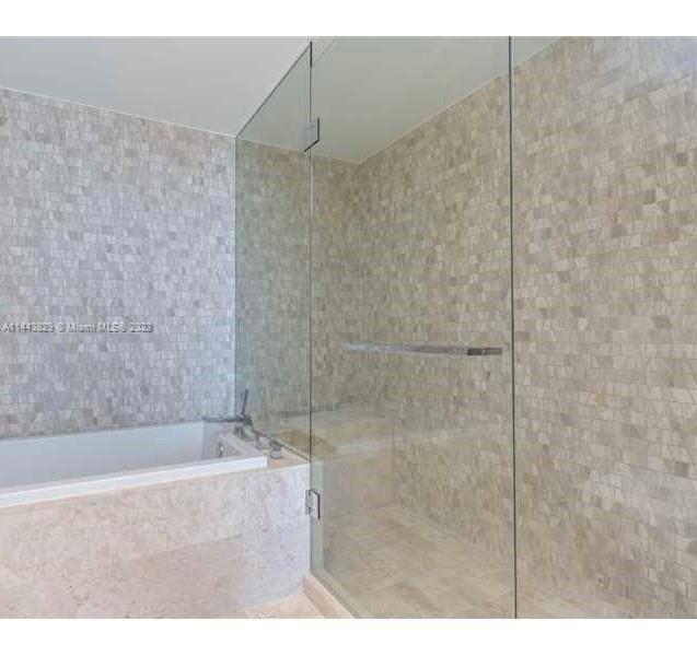 68 SE 6th St # 2705